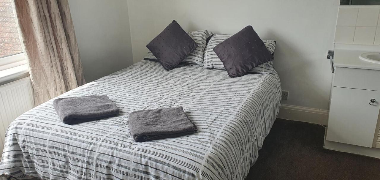 Private Rooms Just 19 Minutes From Central London Northfleet ภายนอก รูปภาพ